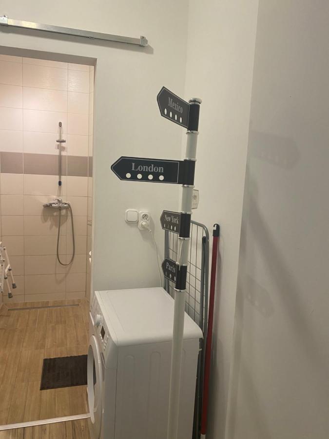Tatra Apartment By The Danube Fully Accessible Budapest Luaran gambar